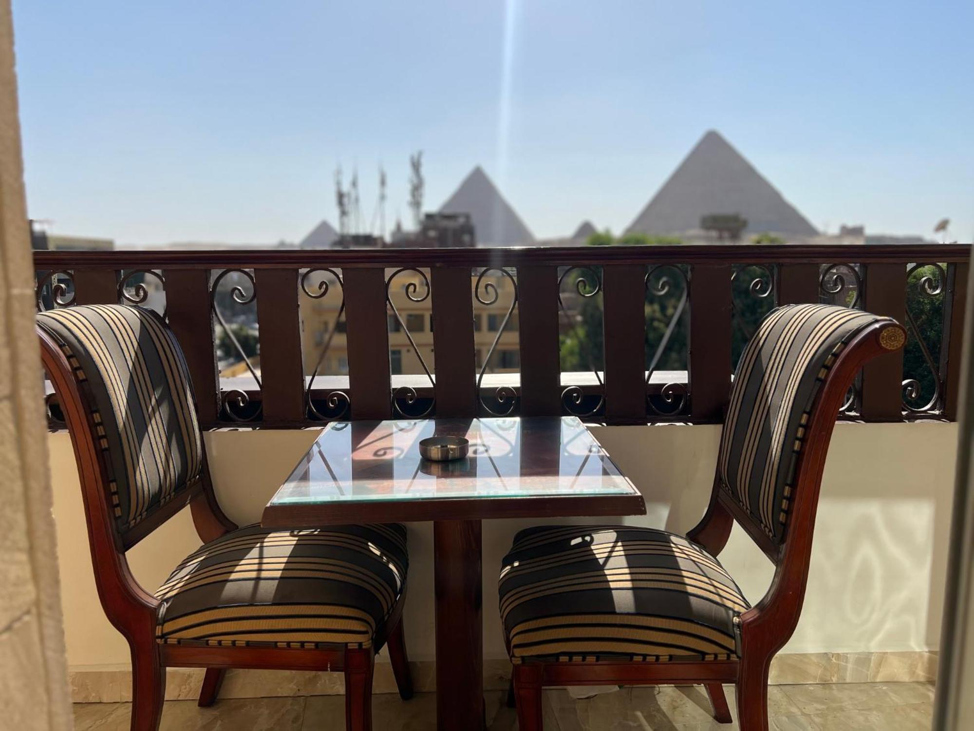 Kafret el-Gabal El Aida Pyramids View Hotel מראה חיצוני תמונה