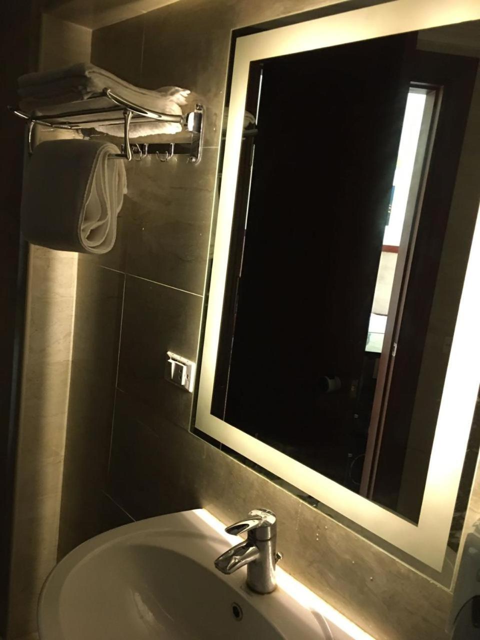 Kafret el-Gabal El Aida Pyramids View Hotel מראה חיצוני תמונה