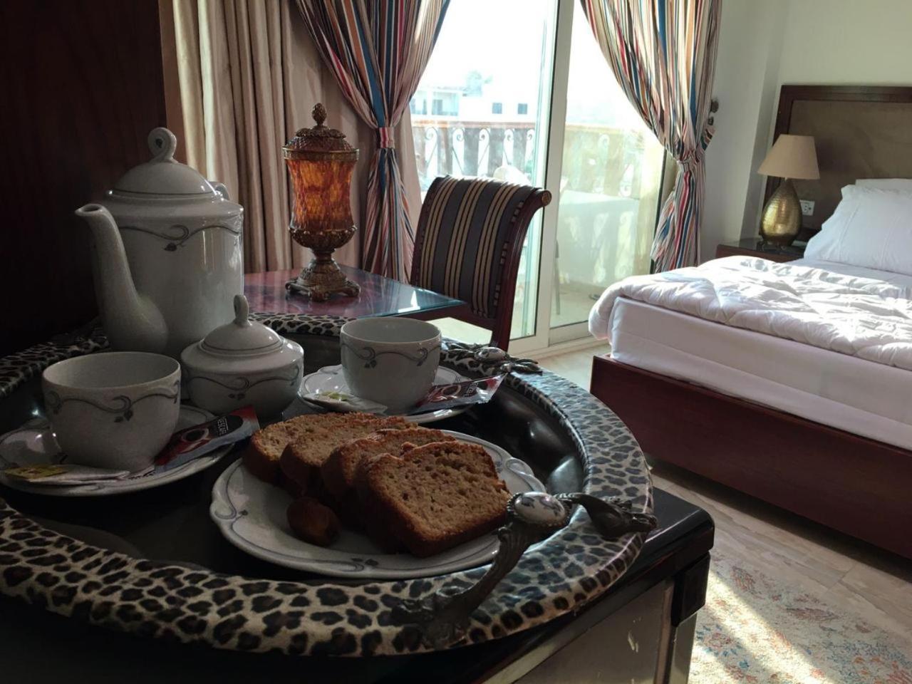 Kafret el-Gabal El Aida Pyramids View Hotel מראה חיצוני תמונה