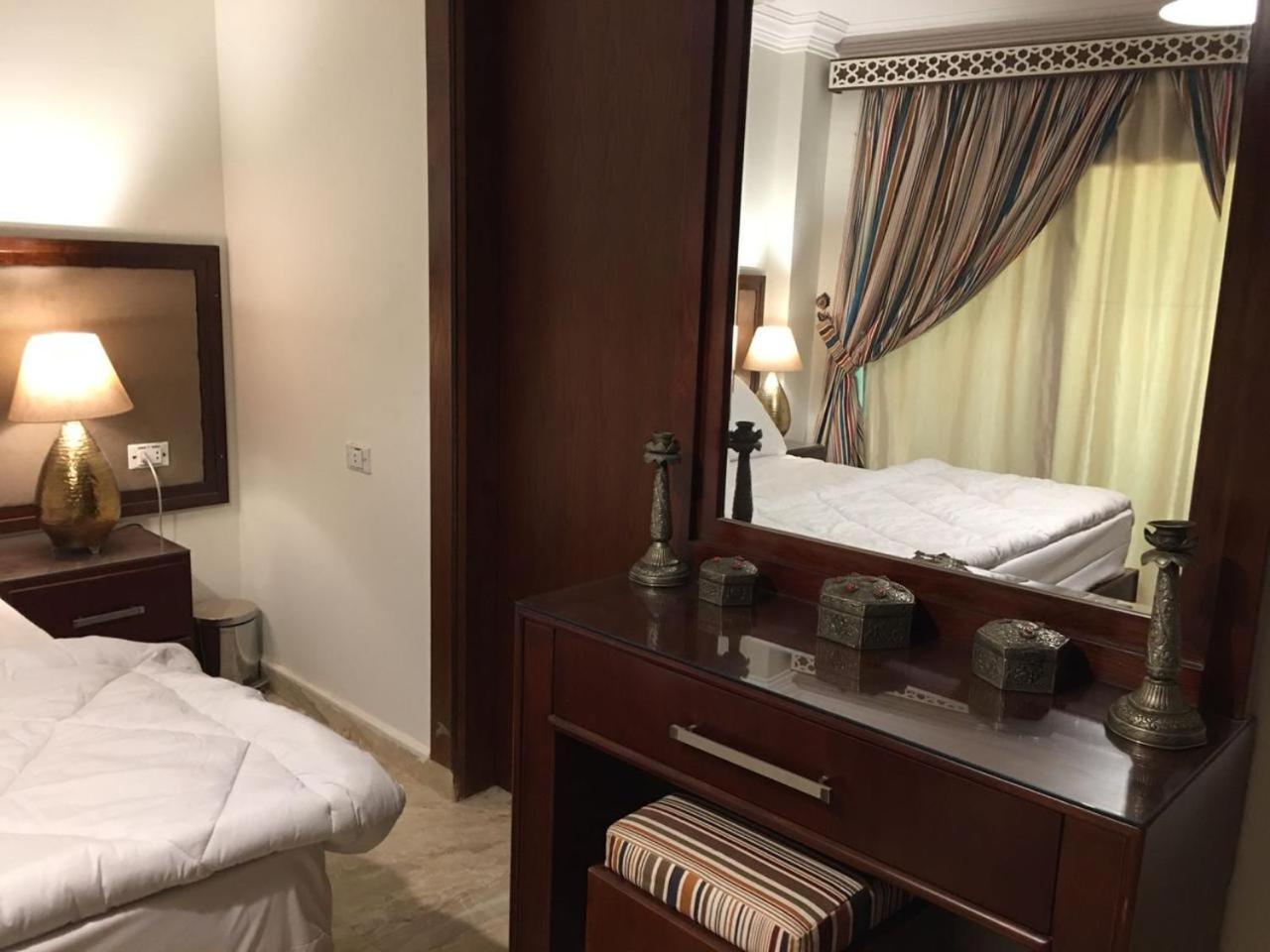 Kafret el-Gabal El Aida Pyramids View Hotel מראה חיצוני תמונה