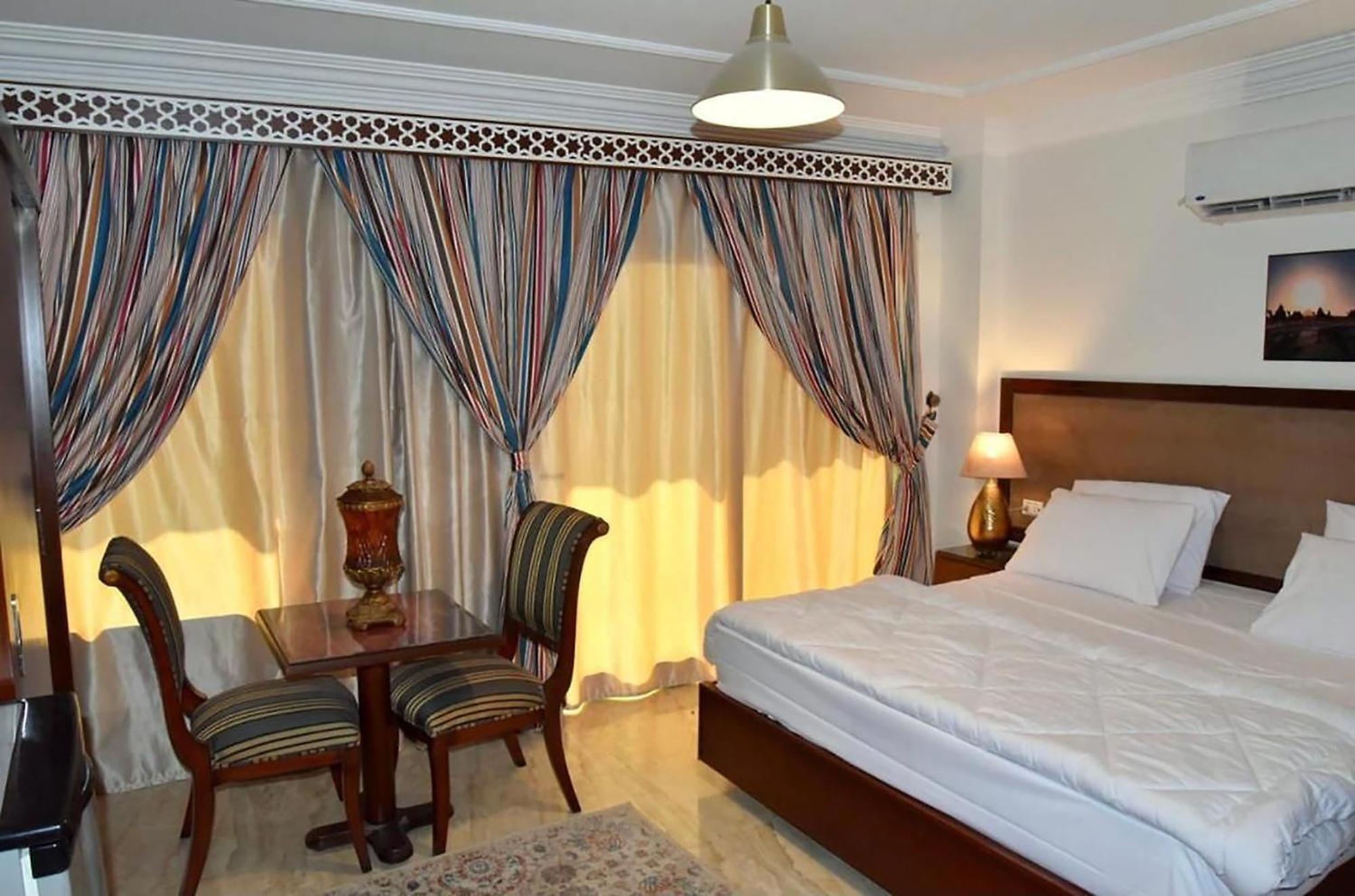 Kafret el-Gabal El Aida Pyramids View Hotel מראה חיצוני תמונה