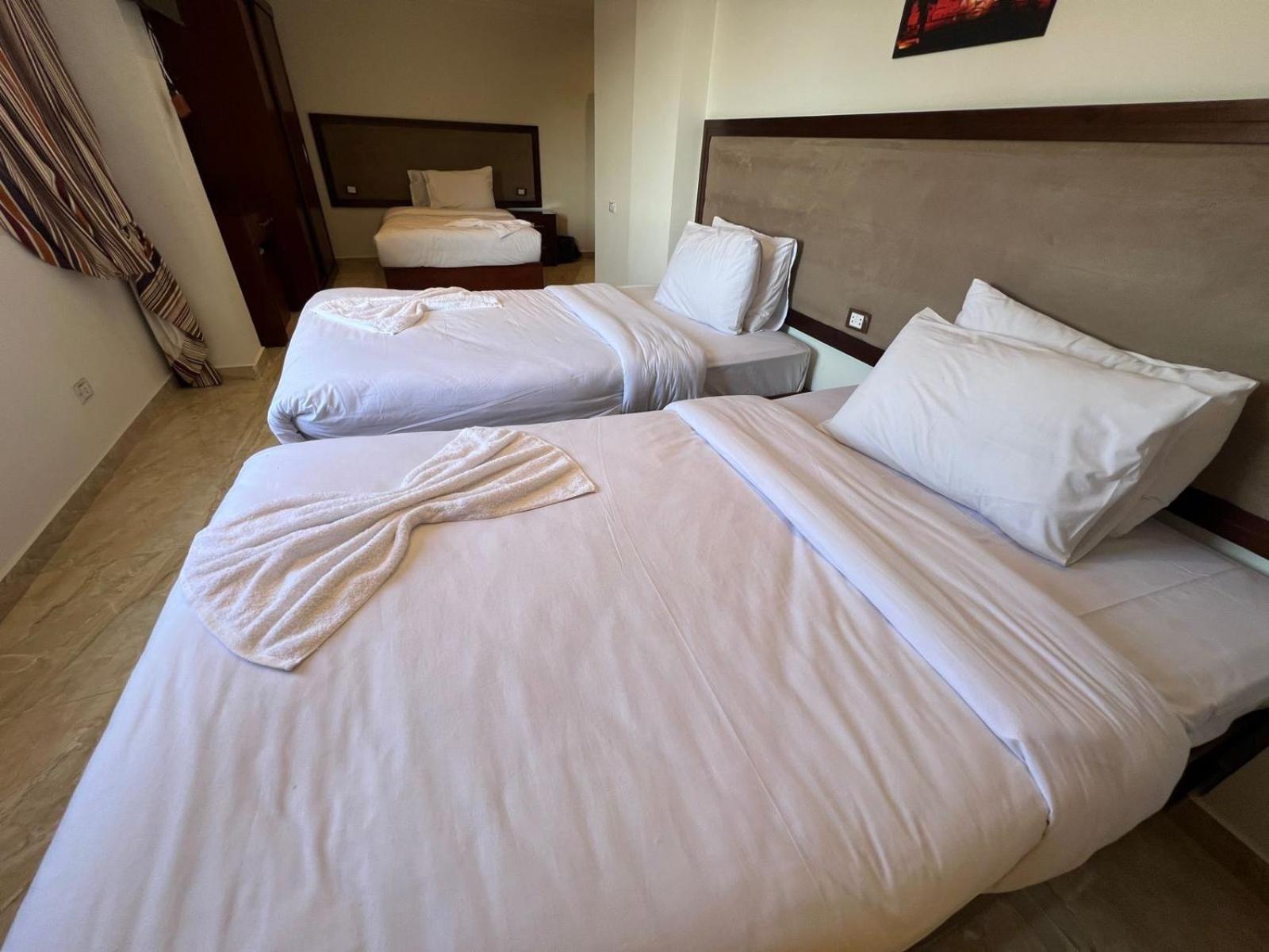 Kafret el-Gabal El Aida Pyramids View Hotel מראה חיצוני תמונה
